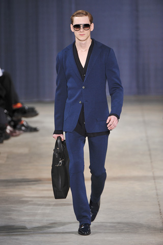 Louis Vuitton / - 2009-2010